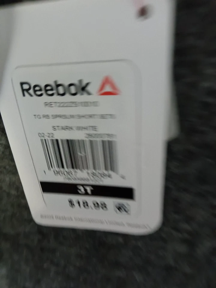 Reebok Conjunto Unisex de 3 Piezas Camiseta sin Mangas + Camiseta + Pantalones Cortos Multicolor Talla 3T Foto 4 de 4