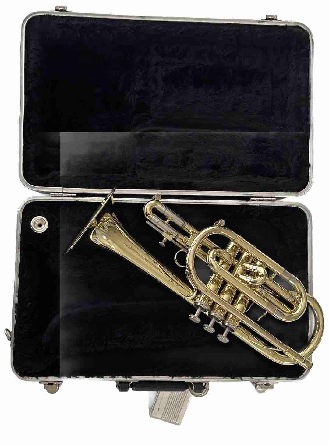 Getzen 300 Series Brass with Hard Case R20523 eBay