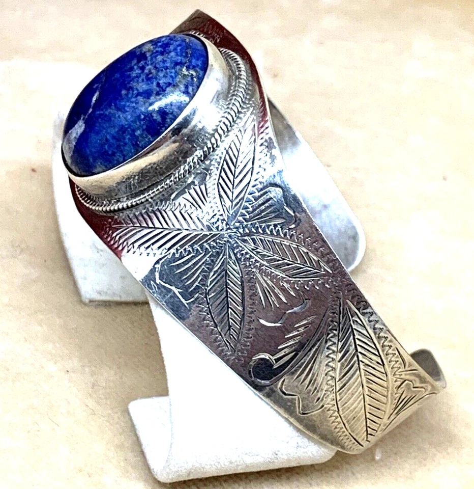 GRANDE BRACCIALE A SCHIAVA IN ARGENTO INCISO E LAPISLAZZULO  UNISEX - Immagine 4 di 4