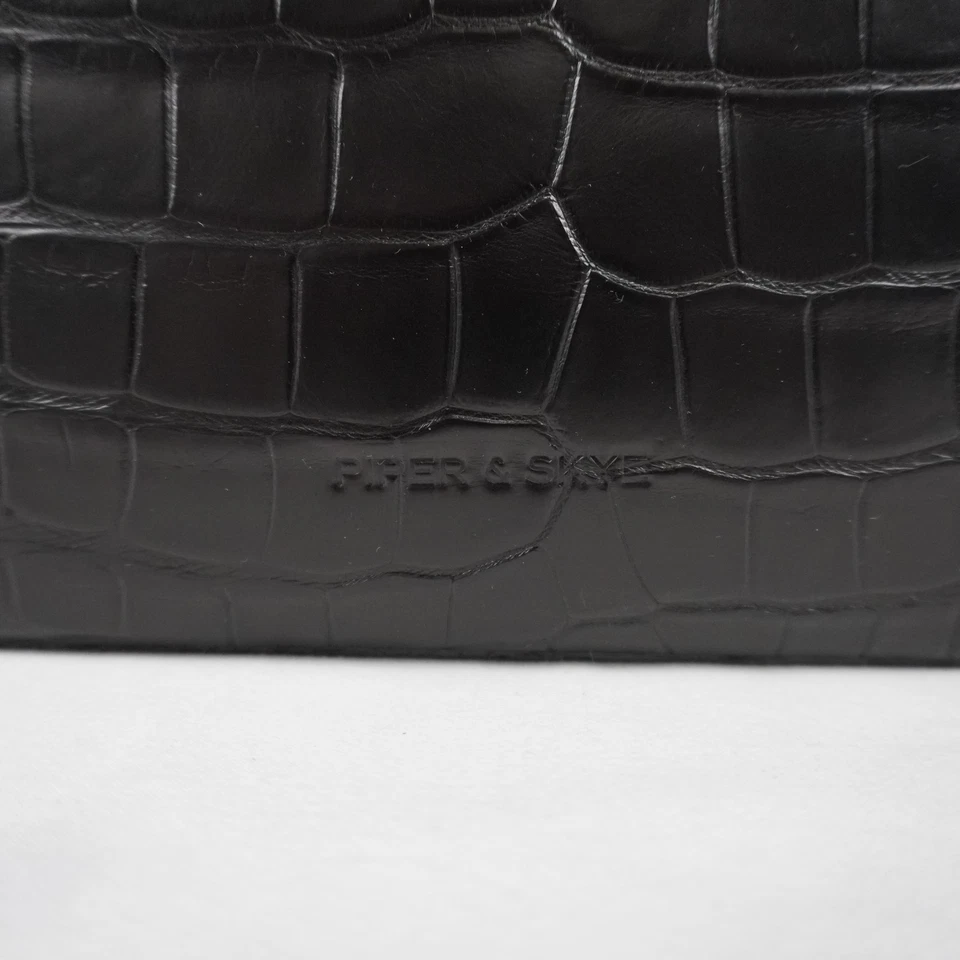 Kit/bolsa de aseo Piper & Skye Nomad Dopp en tono dorado cocodrilo negro medianoche Foto 4 de 4