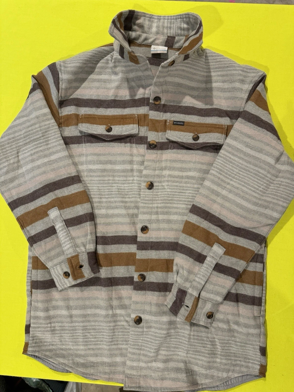 Columbia Shirt Jacket Medium Gray w Warm Striped Flannel Button Up Outdoors