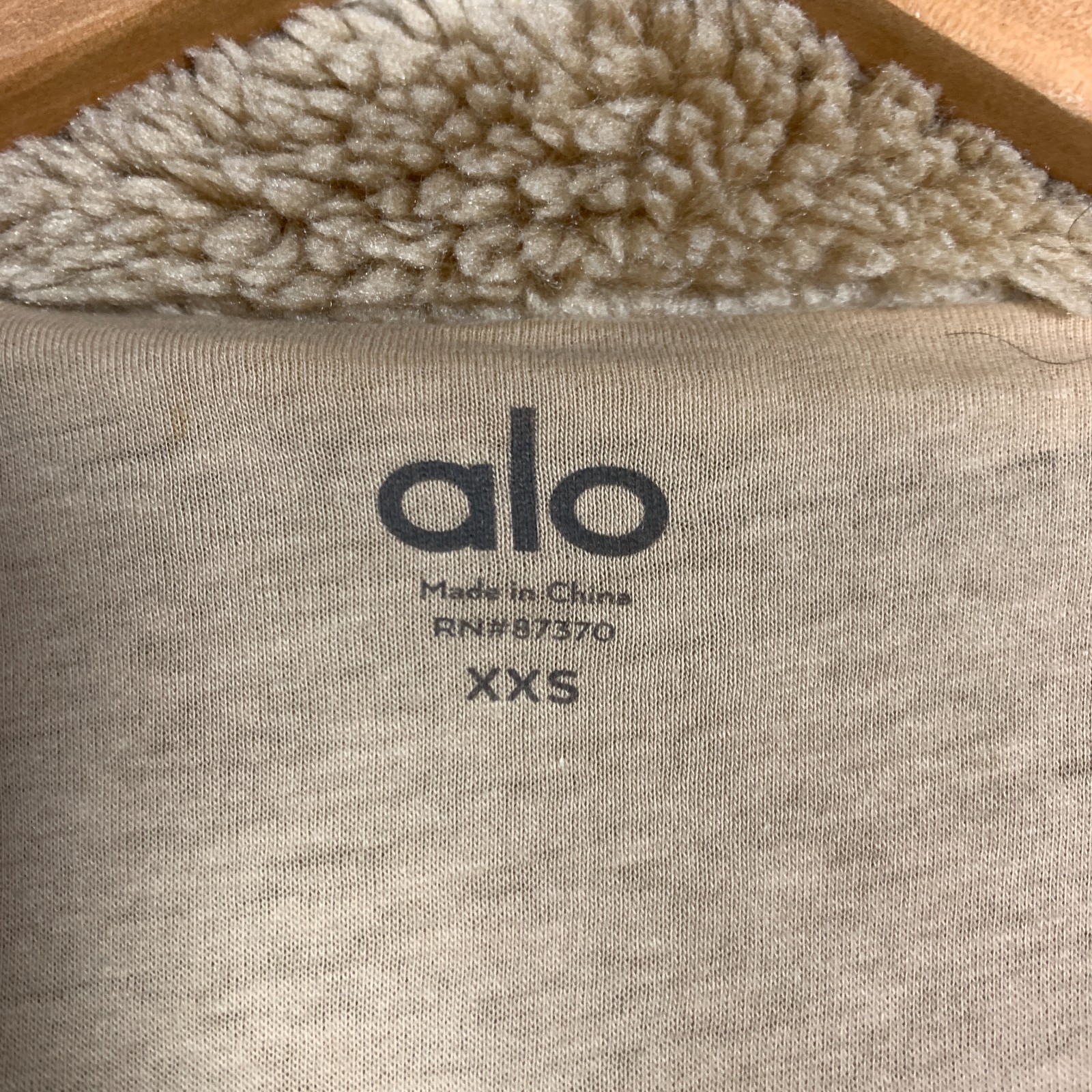 Alo Yoga Trench Coat Women's XXS 2XS Camel Oversized Sherpa Foxy Teddy Jacket image 4