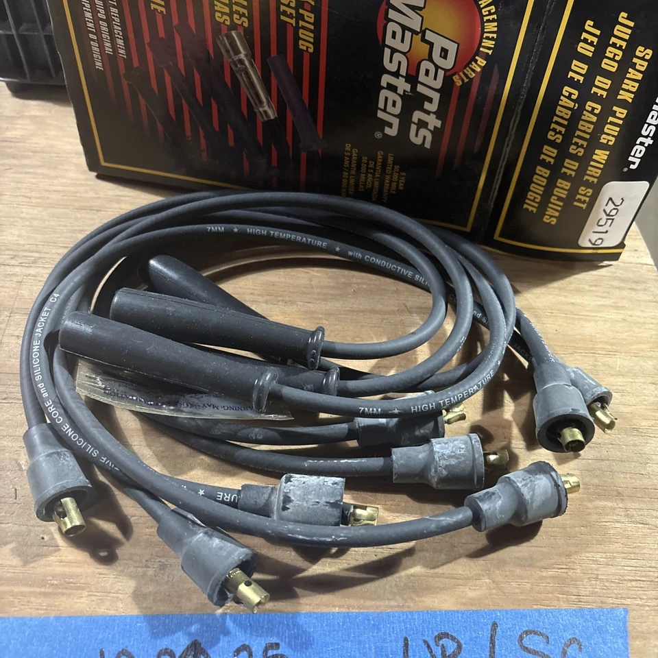 Juego de cables de bujía Parts Master 29519 Chevy Geo Suzuki 1.3L-1.6L 4 cilindros 89-93 Foto 2 de 4
