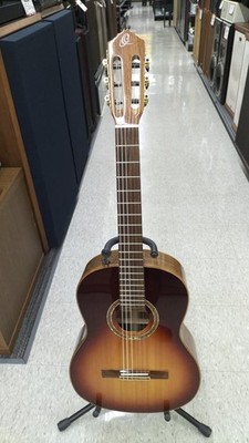 ORTEGA R158SN-HSB lassical Guitar