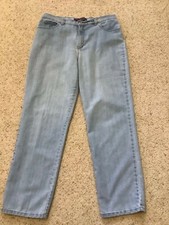 Gloria Vanderbilt Amanda Straight Leg Light Wash Bling on Pockets Size 16