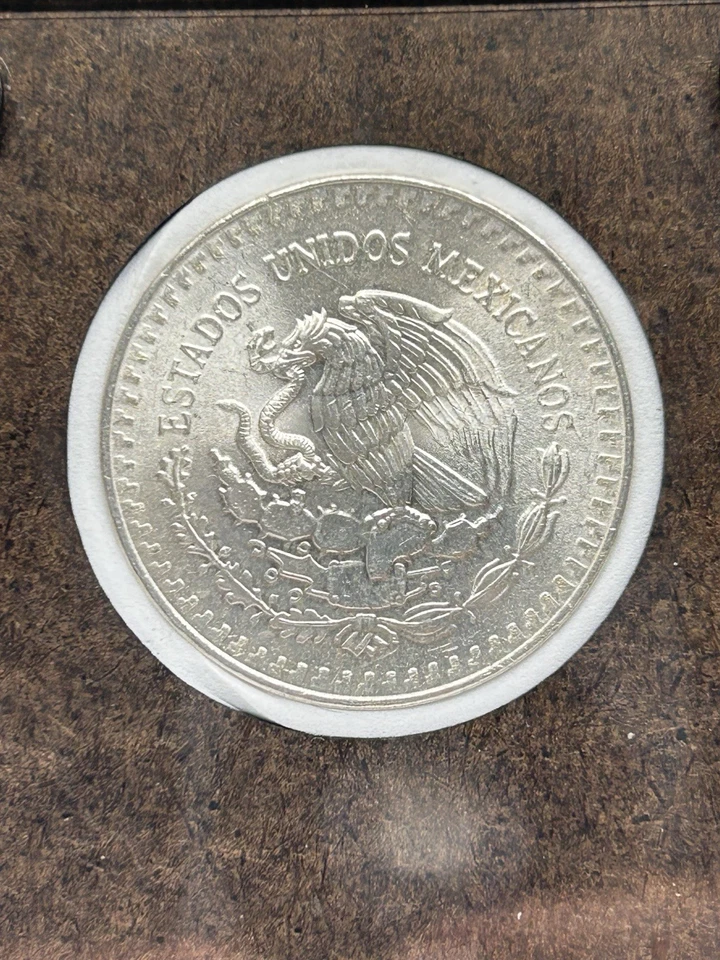 1994 Mexico 🇲🇽 Libertad 1oz Silver In A Acrylic Case ! ✨💯Only 400,000 Minted - Image 4 of 4