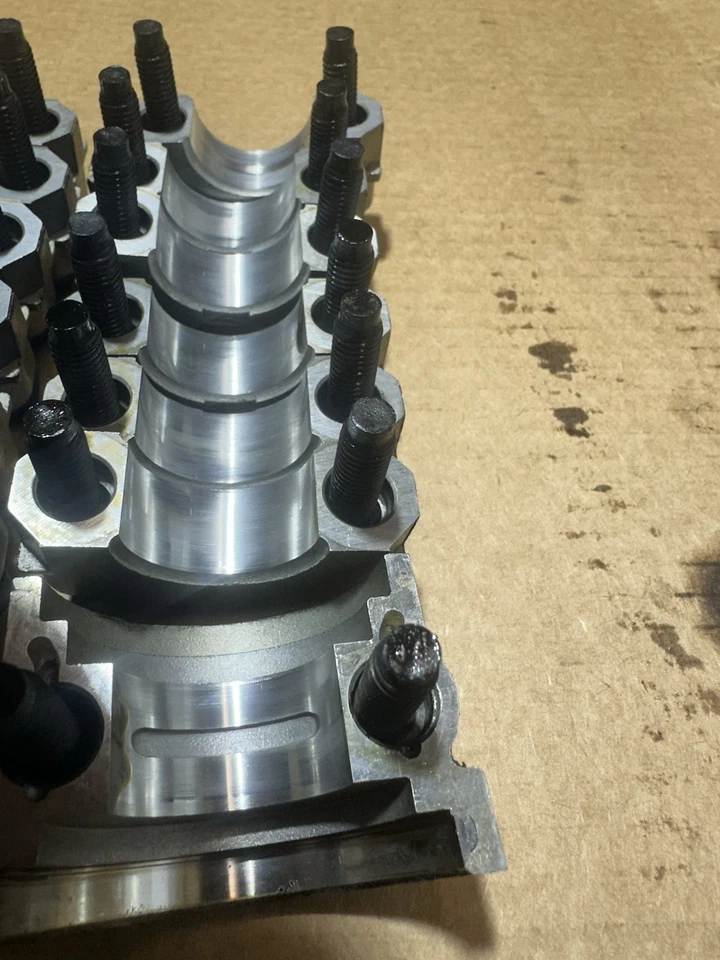 2JZ GE NON VVTI CYLINDER HEAD W/CAMS & VALVE COVERS 2JZGE NON VVTI - Image 4 of 4