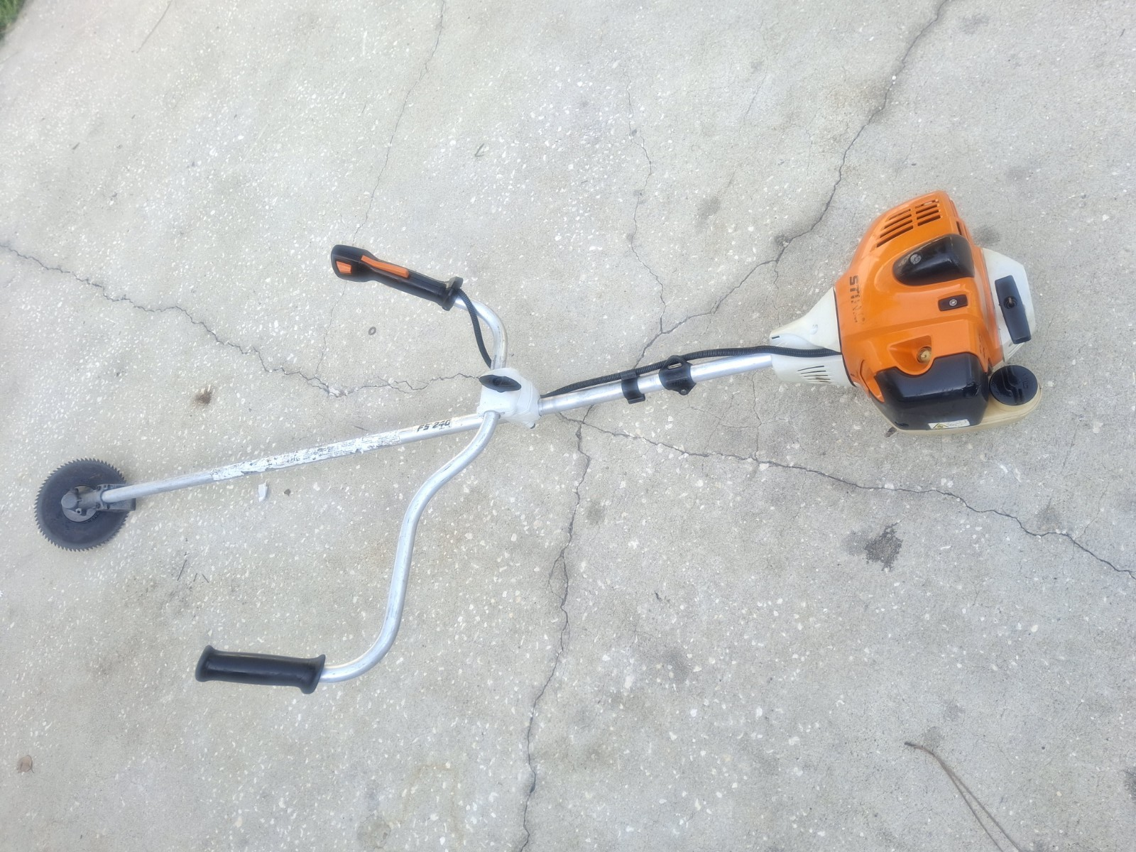 STIHL FS240 Brush Cutter with Bike Handle String Trimmer