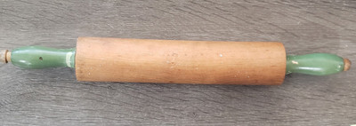 Vintage Munising Rolling Pin Dough Roller Green Handles Farmhouse Kitchen Decor