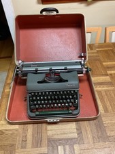 Vintage Olympia SM4 Typewriter West Germany 1958–64 w/ Original Case – Working thumbnail