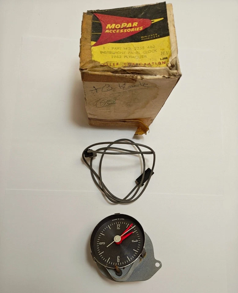 1962 Plymouth Belvedere Fury Savoy Instrument Panel Dashboard Clock 2258463 NOS - Image 4 of 4
