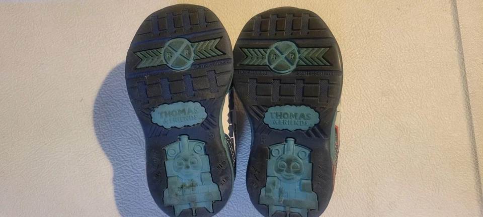 Thomas and Friends, Zapatos Talla 5, Full Steam Ahead Foto 4 de 4