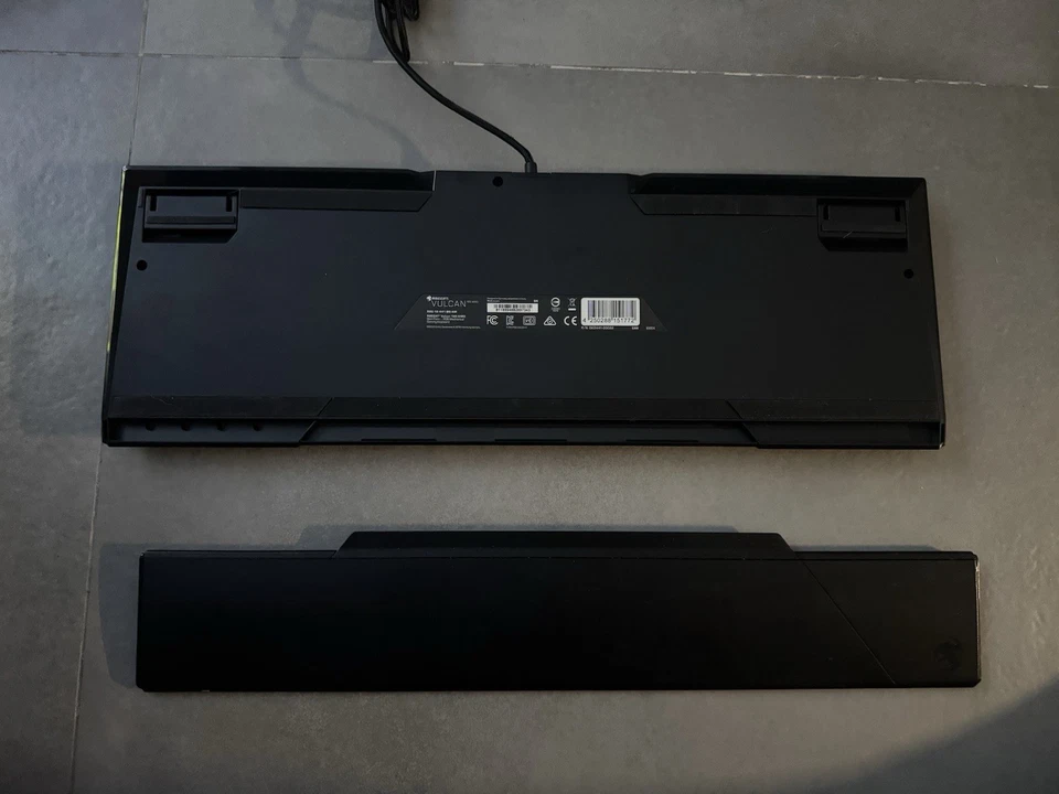 Roccat Vulcan 120 AIMO Mechanical PC Gaming Keyboard Tactile Titan Gray - Image 2 of 2