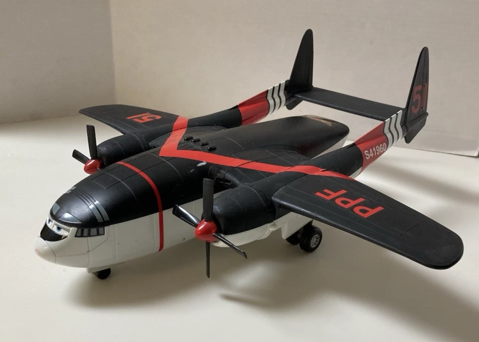 Disney Planes Fire & Rescue Cabbie Cargo Plane PPF 51 Transporter 2013 Mattel - Image 2 of 4