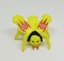 Monster in My Pocket Series 5 Super Creepies Yellow 131 Vampire Leaf Hopper