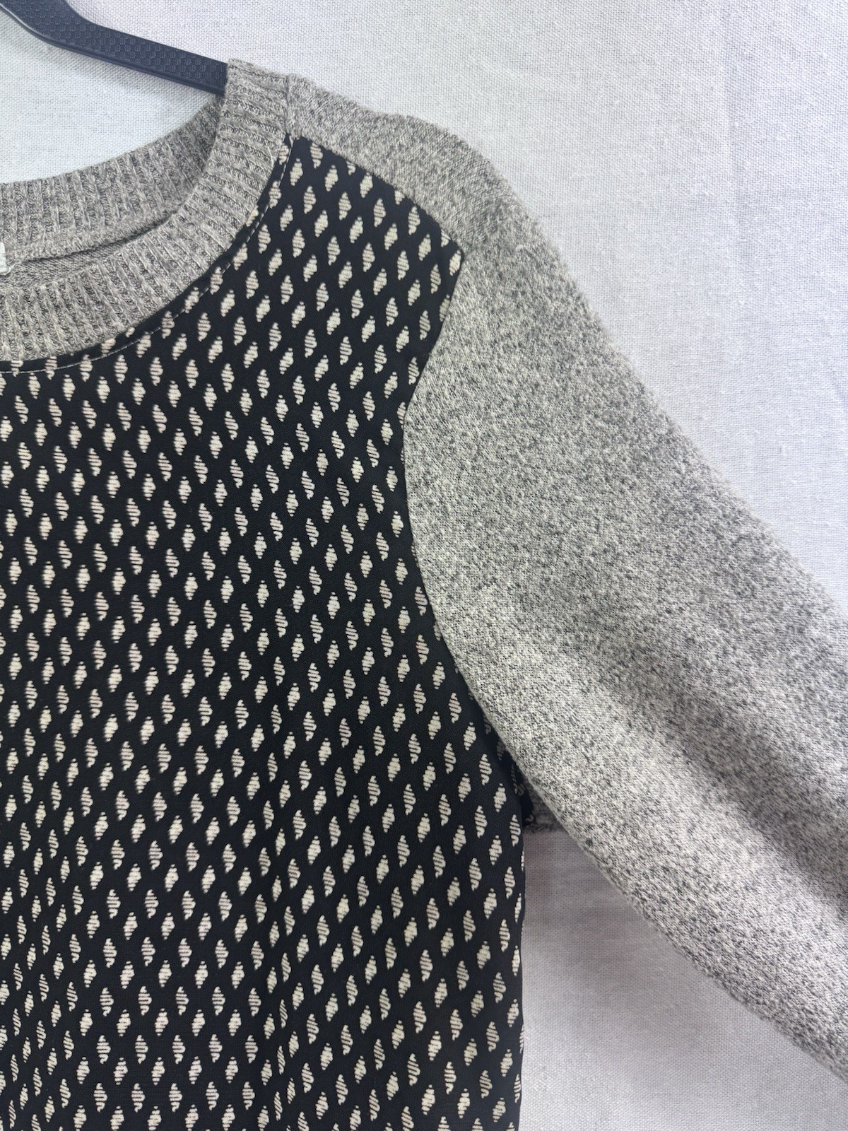 Le Lis Geometric Pattern Knit Pullover Sweater Gr… - image 3