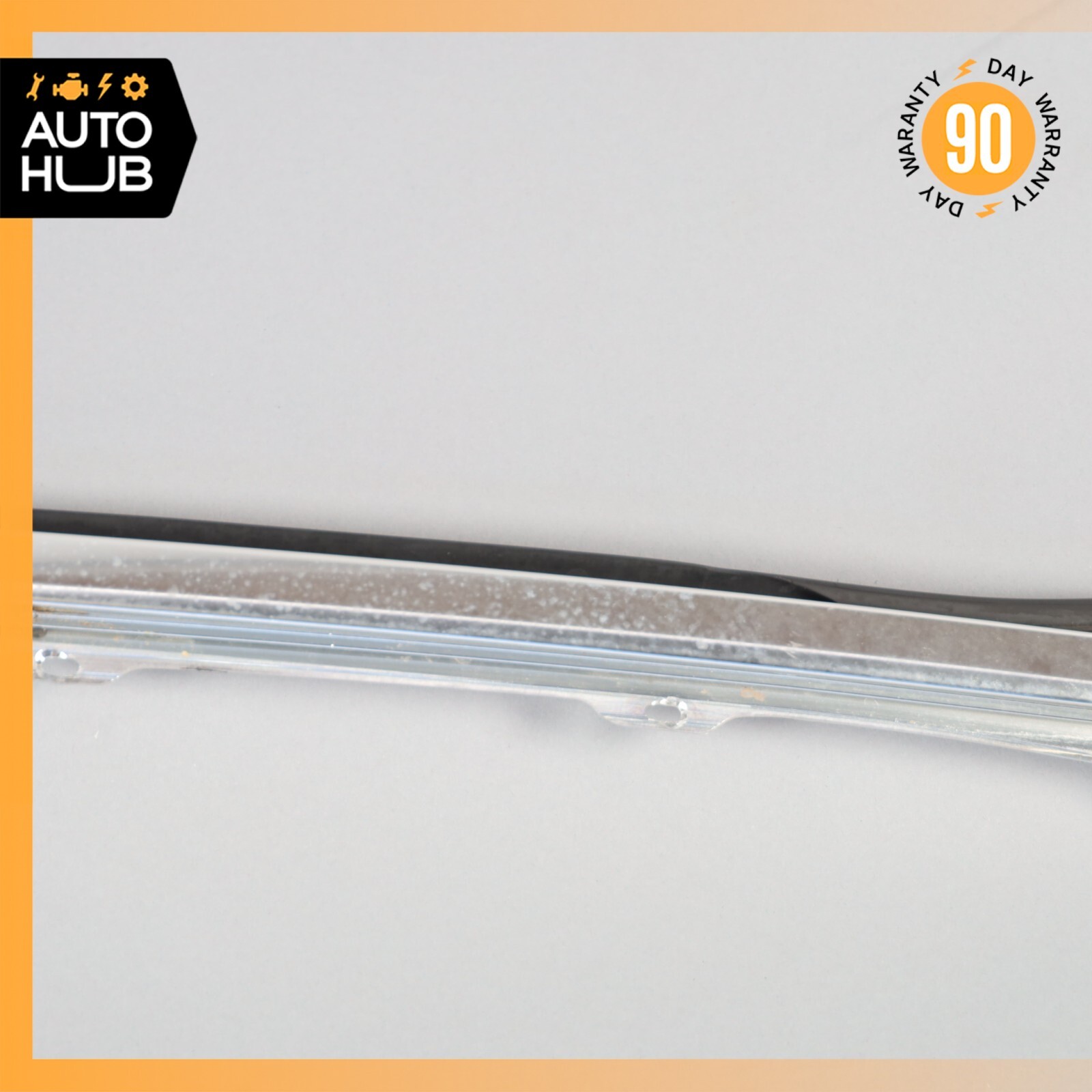 10-16 Porsche Panamera 970 Hybrid S Front Right Window Weather Seal Molding OEM