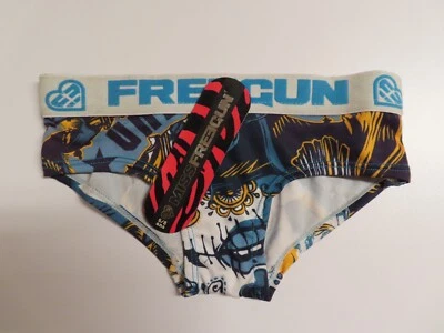 SHORTY FREEGUN taille 6 - 8 ans culotte fille NEUF + 1 boite cadeau - Photo 1/3