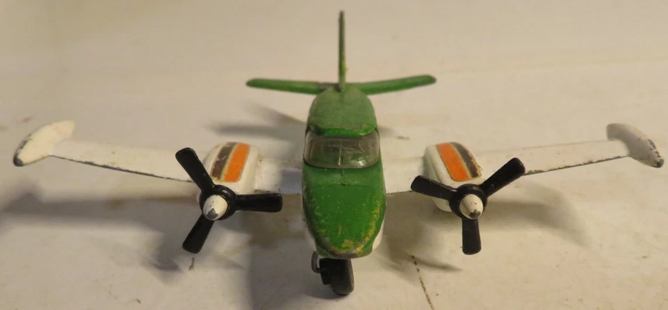 Vintage Green Matchbox 1974 Lesney Prod. & Co. S.B.8 Cessna 402 Made In England - Image 4 of 4