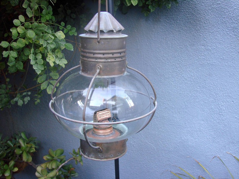 Antique SHIPS BRASS GLOBE/ONION SALON OIL LAMP-24 Photos-HANDSOME-PRACTICAL-L@@K