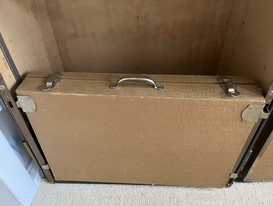 Antique Wheary Cushioned Top Vertical-Standing Wardrobe Steamer Trunk Tan, 1920s - Image 3 of 4