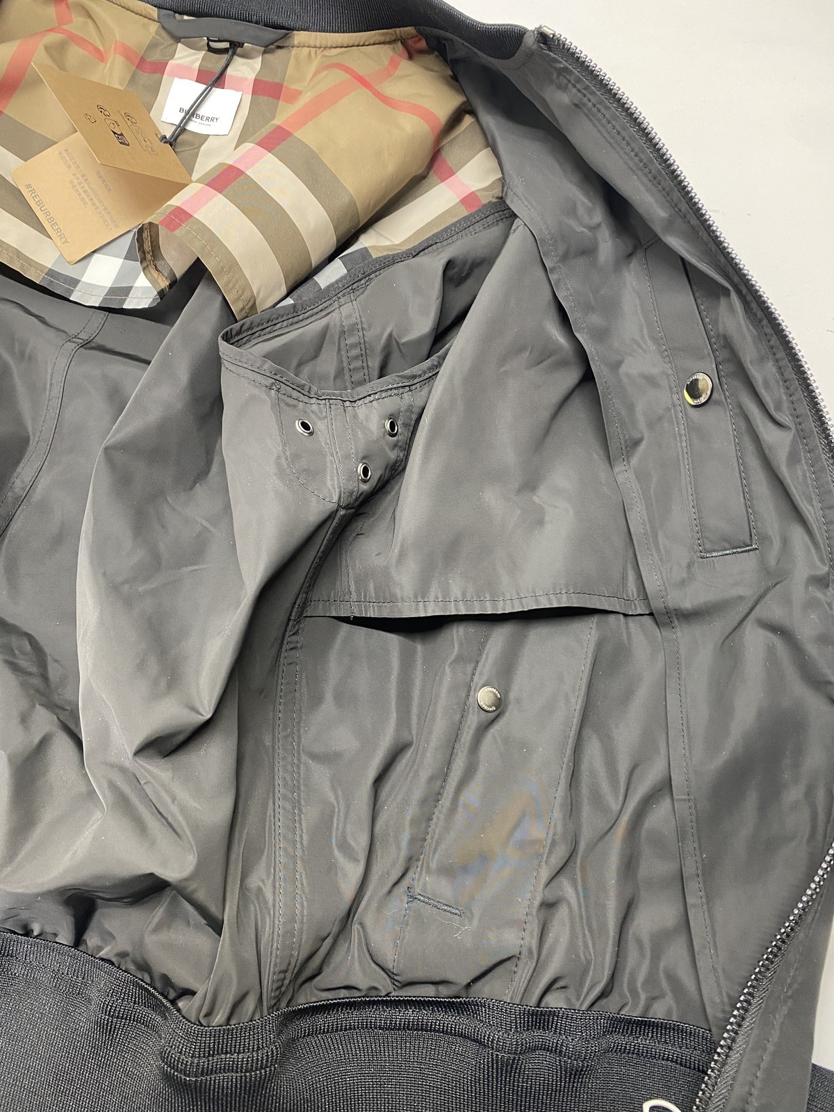 Burberry Mens or Womens Reburberry Slick Bomber Jacket Size US 36 Black thumbnail 13