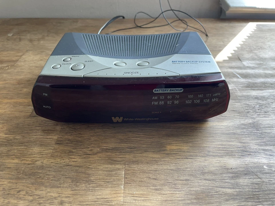 Винтажный Westinghouse цифровой красный светодиодный будильник AM/FM радио проверено - Изображение 2 из 4