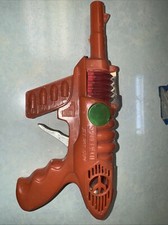 Vintage early SPACE PILOT JET RAY GUN Toy Plastic Sparking Pistol RARE RED WORKS