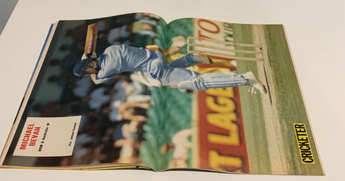 CRICKETER MAGAZINE January 1992 Merv Hughes Cover Michael Bevan Poster McDermott - Picture 4 of 5