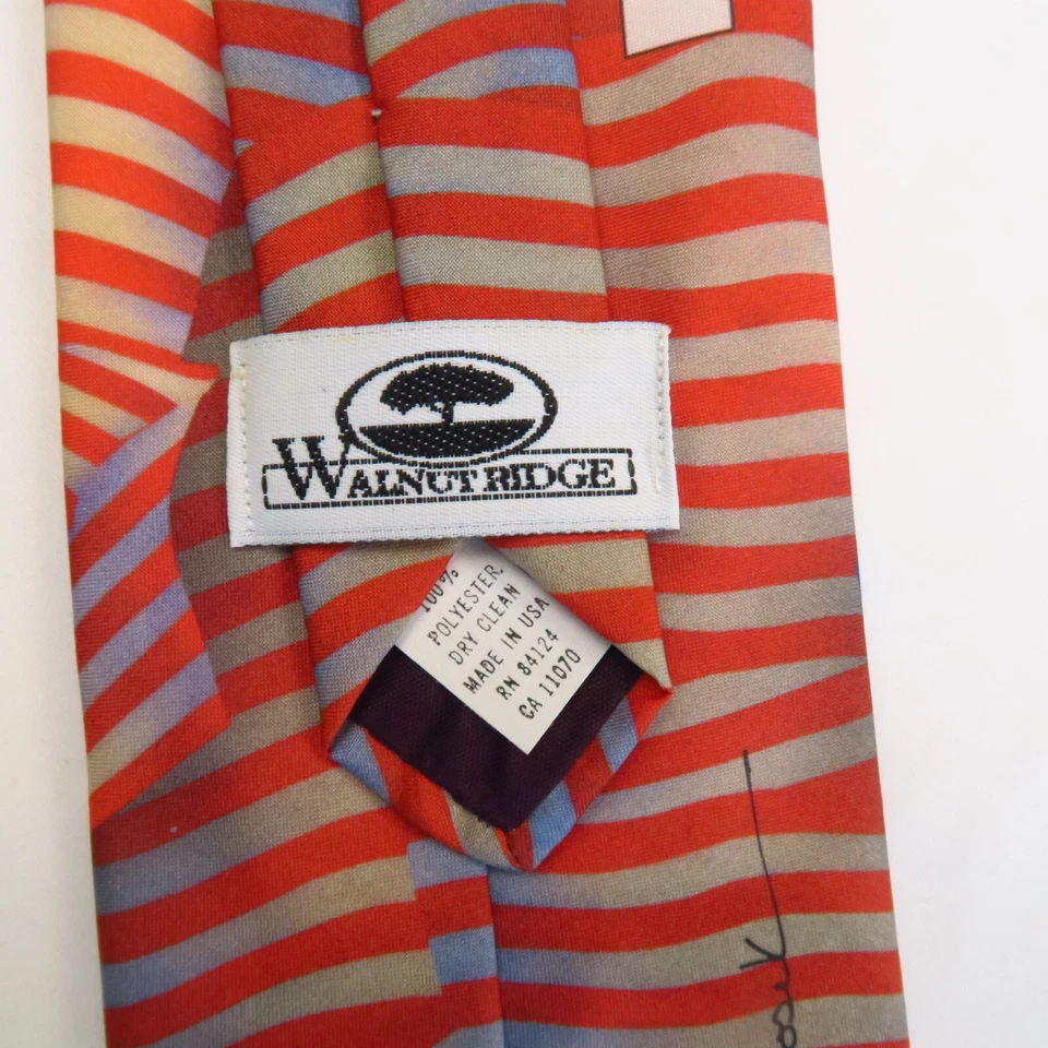 Vintage Ralph Marlin History of American Flags R/W/B Neck Tie 56x3.5 Patriotic - Image 3 of 4