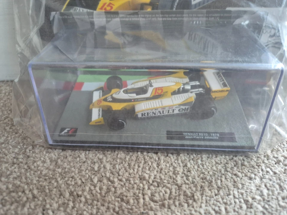 Collezione Auto F1 1/43 RENAULT RS10 JEAN PIERRE JABOUILLE 1979 #32 NUOVA - Immagine 2 di 3