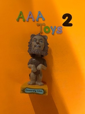 Funko Wizard Of Oz COWARDLY LION Wacky Wobbler Bobble Head