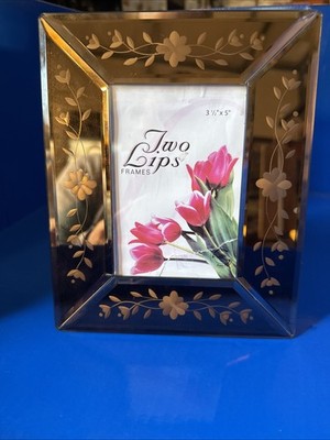 Vtg Two Lips 3.5  X 5  Mirrored Rose Colored Picture Frame!