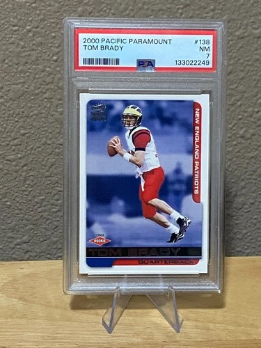 2000 Tom Brady Pacific Paramount Rookie Football Card #138 psa 7 Patriots NFL