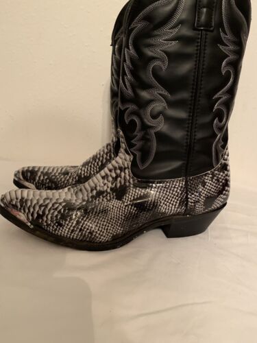 Men’s Laredo Animal print Cowboy Boots Leather/Man Made Black/white Size 12D - Picture 2 of 12