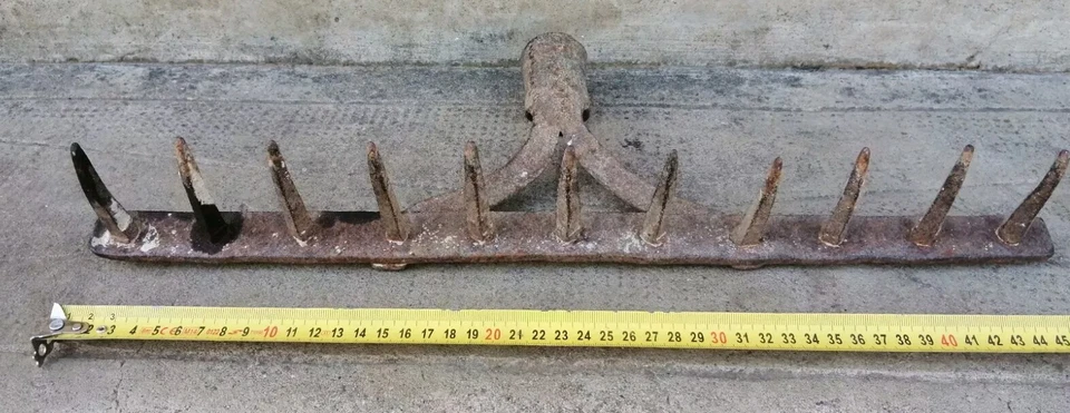 P6- OLD TOOL Outil ancien jardin rateau forgé 11 dents Art Populaire Jardinage - Photo 4/4