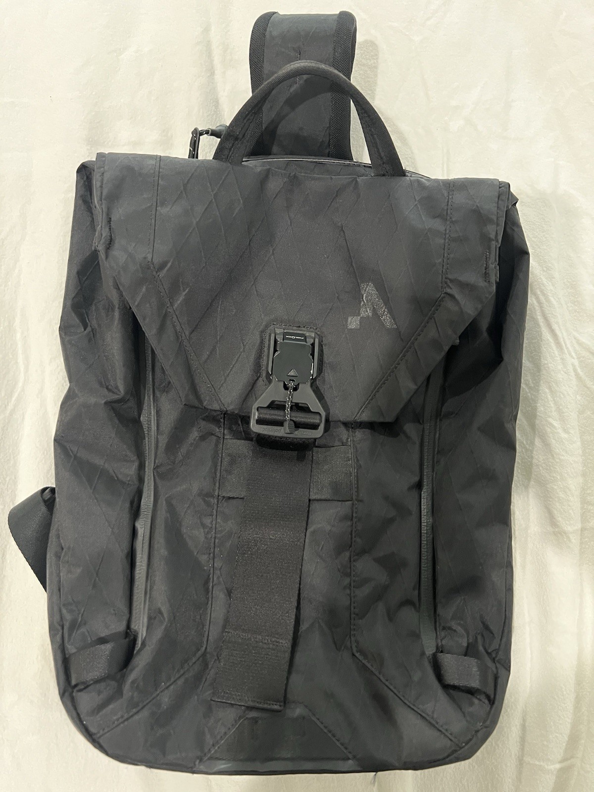 Boundary Supply Errant Black Sling X-Pac
