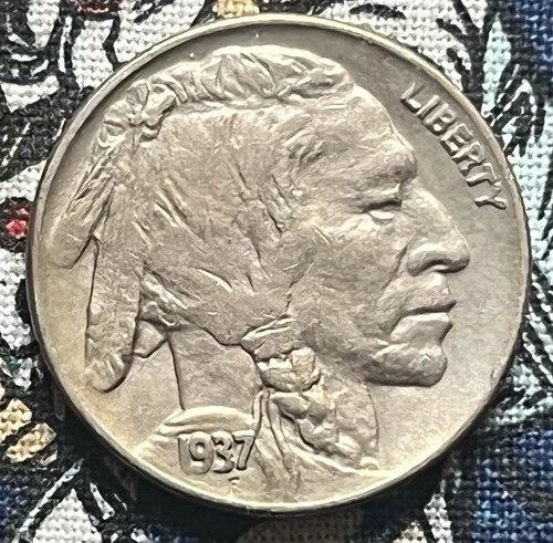 1937-D Buffalo Indian Head Super Nice ——- Full Horn Unc Coin —-7