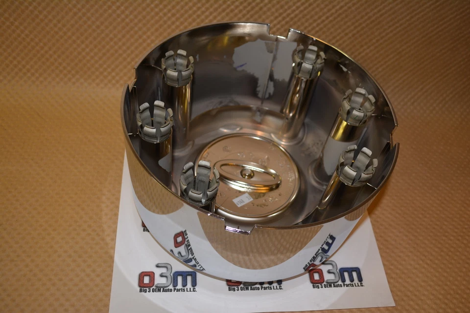 2011-2014 Ford F-250 F-350 F-450 F-550 King Ranch Dual Rear Wheel Center Cap OEM - Image 2 of 3