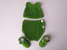 Hand crochet, mild season infant baby set - diaper cover, hat and booties.