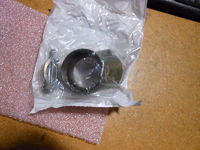 SUNBANK CONNECTOR CLAMP PART # M85049/43-28W  NSN: 5935-01-355-0499