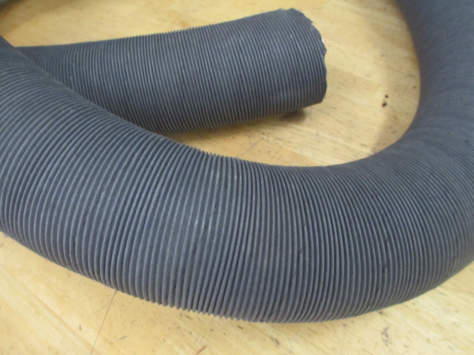 Ferrari Vintage Air Duct (80 mm) 