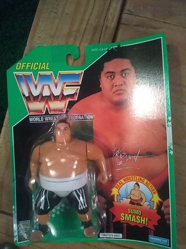 WWF Hasbro Yokozuna Green Card Moc...