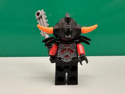 LEGO Ash Attacker Minifigure From Nexo Knights Jestro's Volcano Lair Set 70323 - Picture 3 of 8