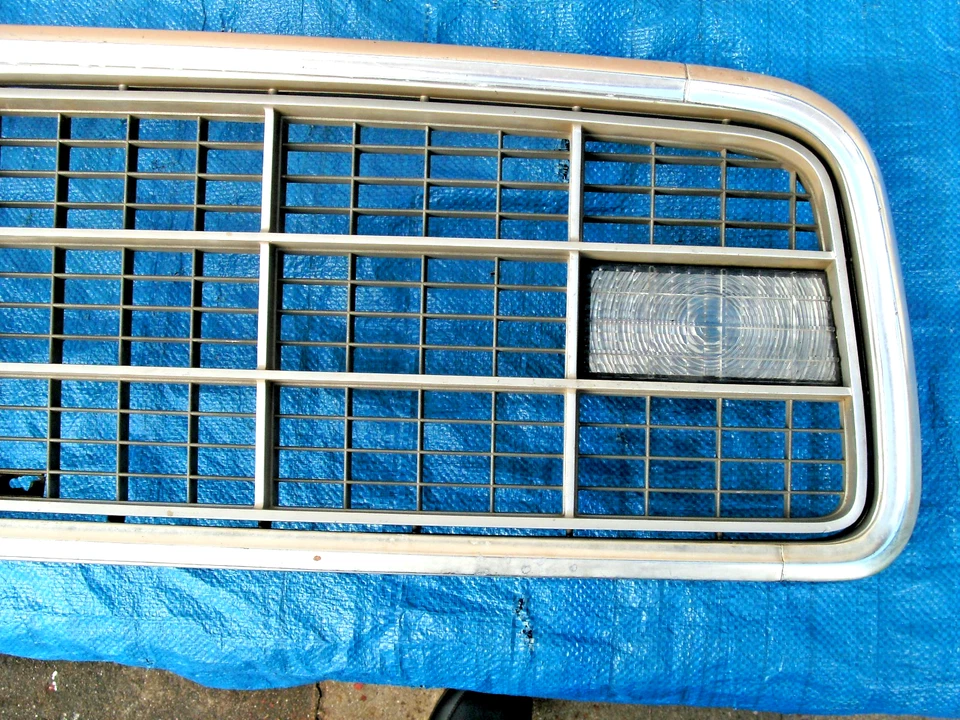 1973 FORD TORINO ИЛИ RANCHERO ORIGIN VINTGE ПЕРЕДНЯЯ РЕШЕТКА в ХОРОШЕМ СОСТОЯНИИ - Изображение 3 из 4