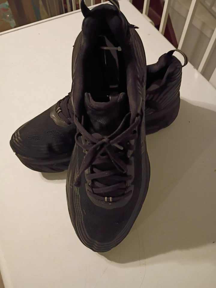 Men's Hoka BONDi 6 Size 12 Running Sneakers - Image 4 of 4