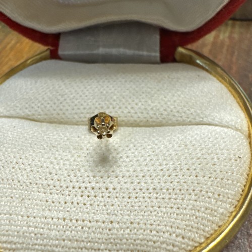 Vintage 14k Gold Dainty Diamond Earring