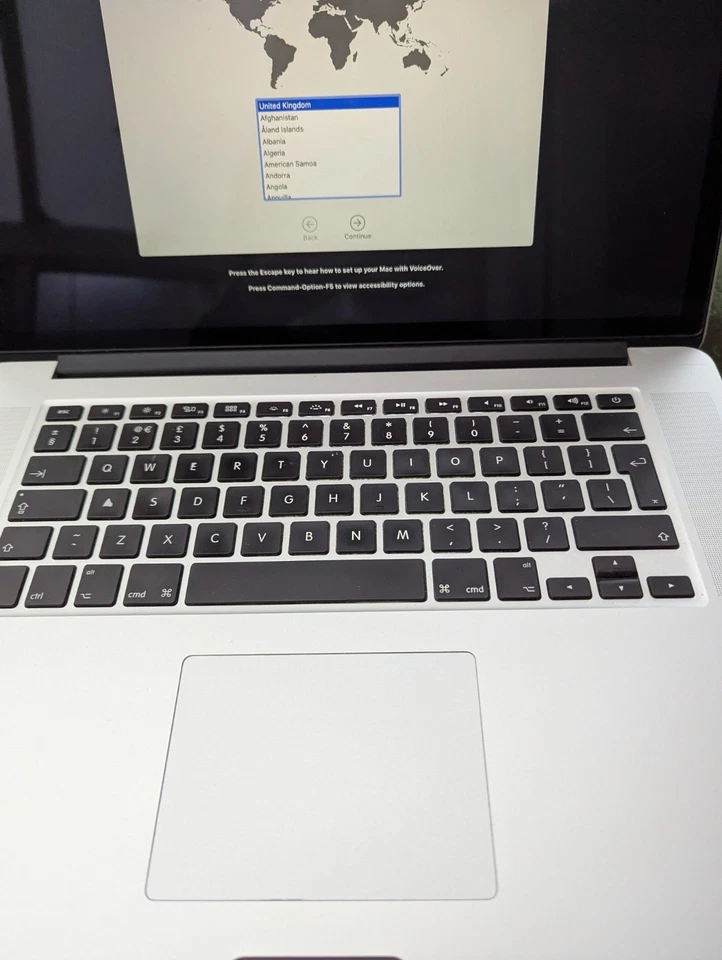 15-inch Apple MacBook Pro 2.7GHz i7 16GB RAM 256GB SSD A1398 Early 2013 26408 - Image 3 of 4