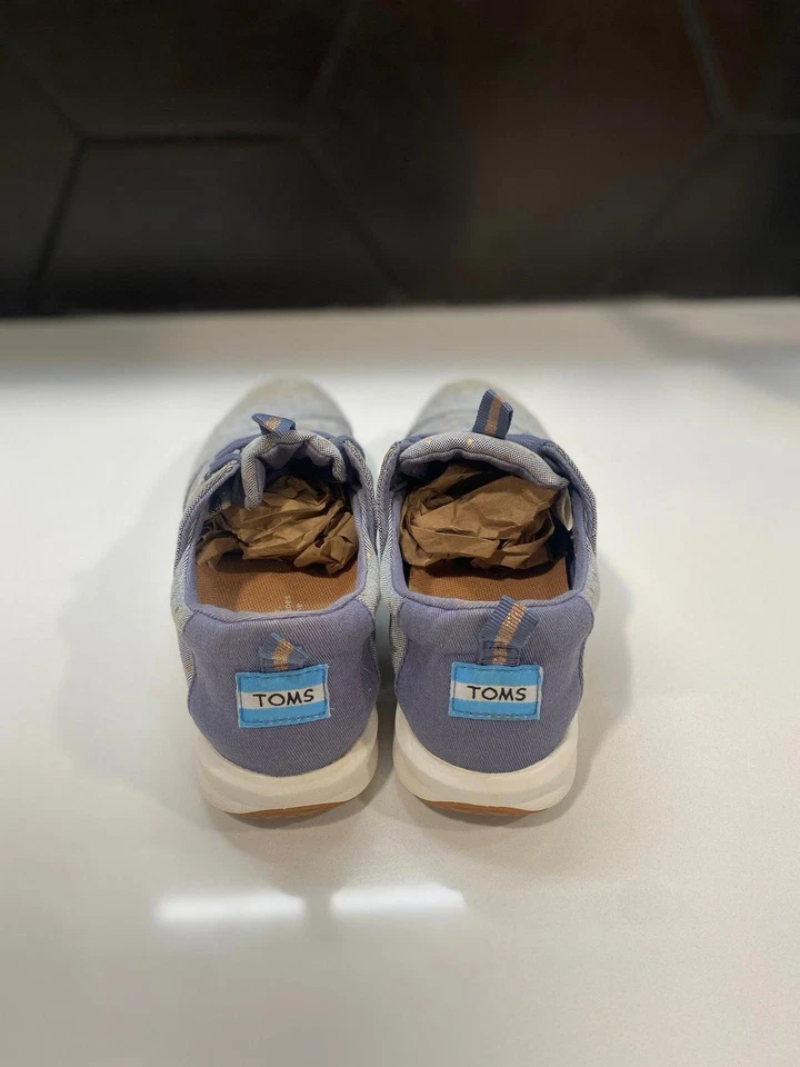 Women’s Toms del ray Polka Dotted Sneakers Size 6 - Image 4 of 4