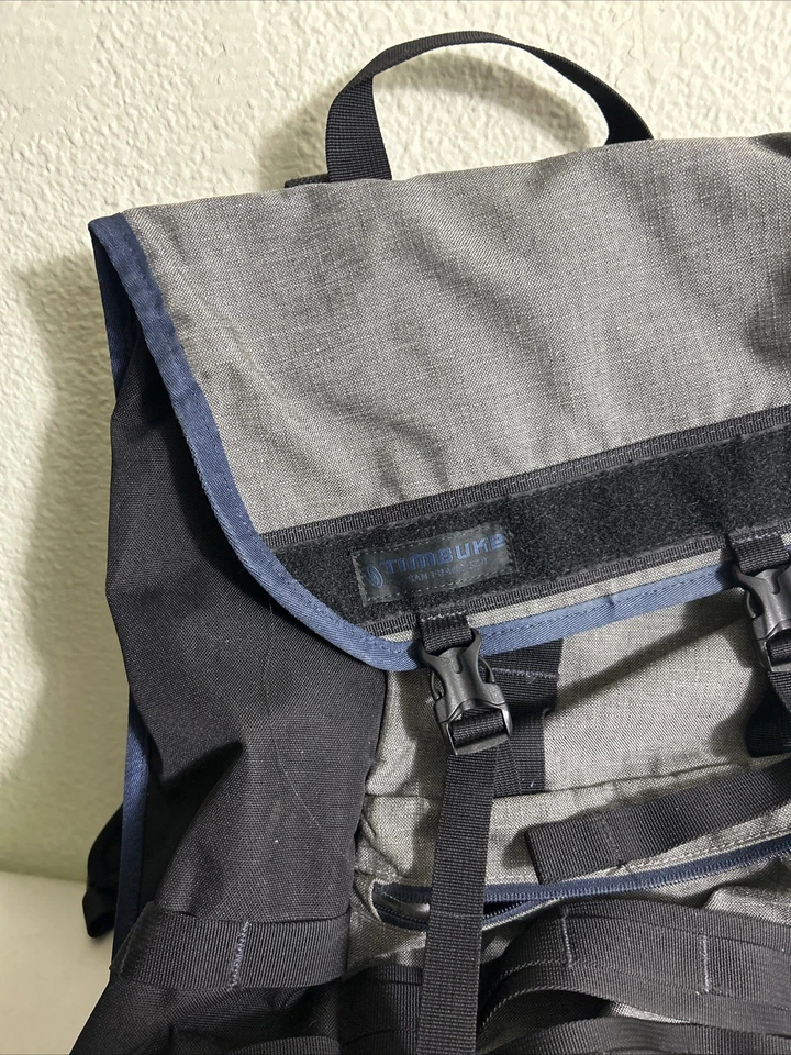 Timbuk2 Rogue TIMBUK2  Laptop Commuter Backpack w/ bottle opener Gray Black - Image 3 of 4
